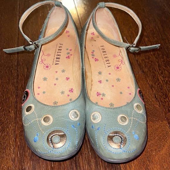 Forleria Shoes - Playful embellished appliqués wedged shoes